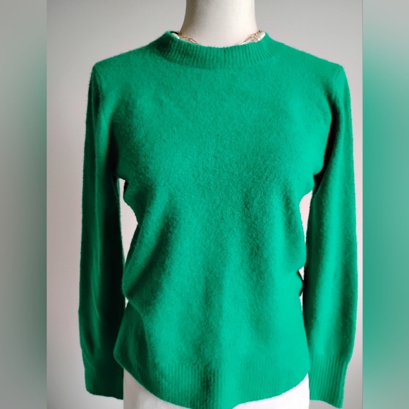 J. Crew Factory Extra Soft Crew Neck Sweater Bright Green Colorful Cozy Size XS - Picture 3 of 13